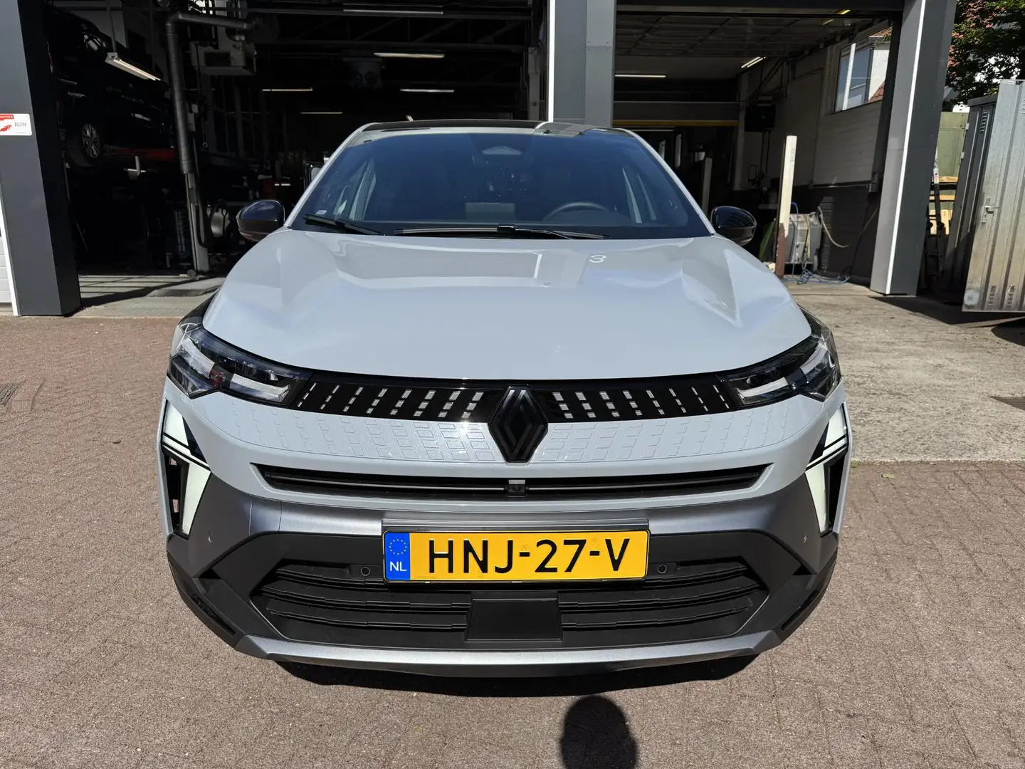 Renault Captur 1.6 E-Tech 145 esprit Alpine+Pack Light & Sound!! Gris - 2