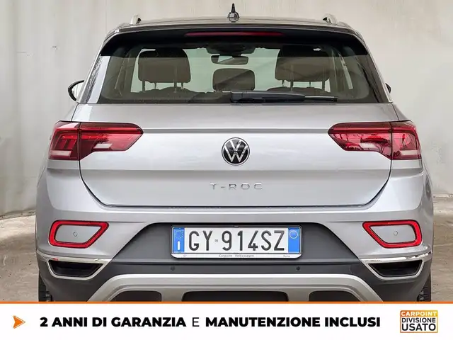 Volkswagen T-Roc view 5