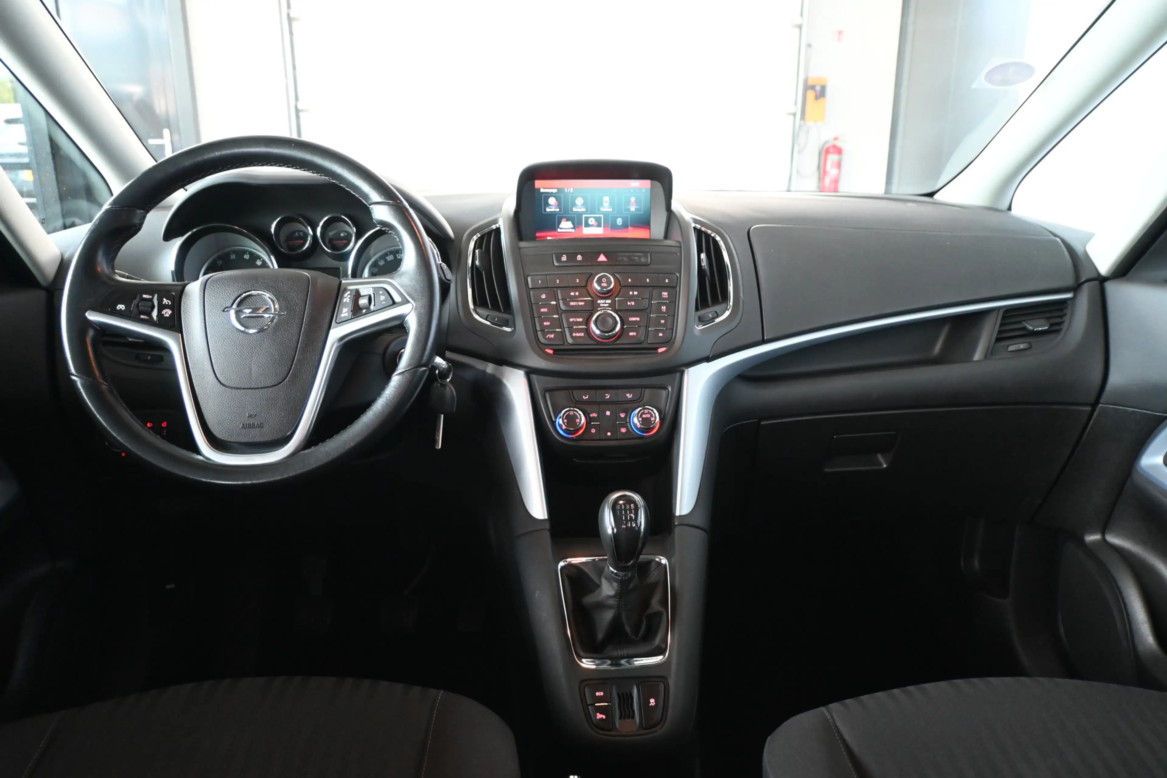 Opel Zafira Tourer 1.4 Edition 7p Clima Cruise control Navigatie PDC — photo 2