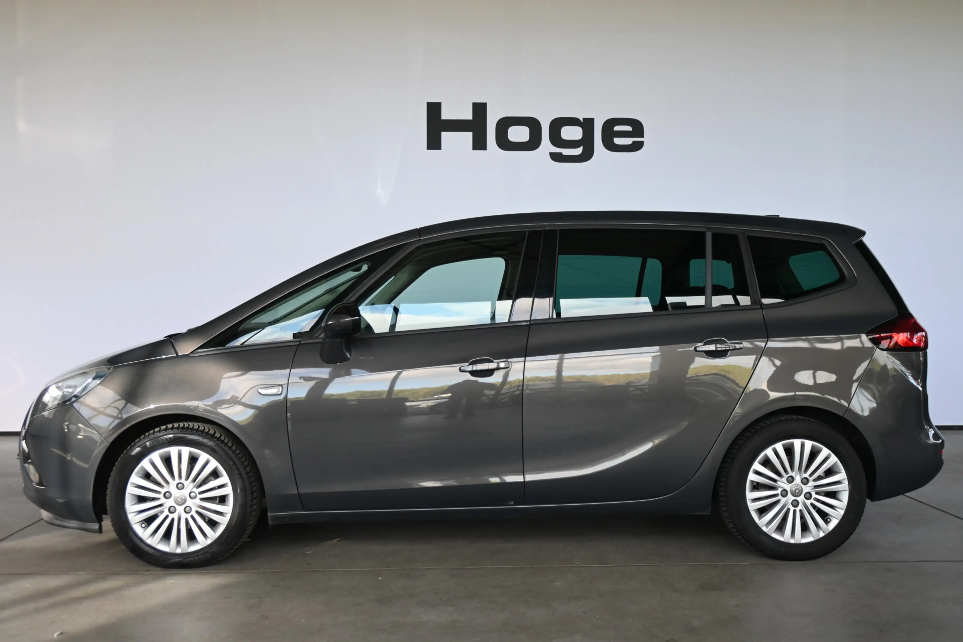 Opel Zafira Tourer 1.4 Edition 7p Clima Cruise control Navigatie PDC — photo 3