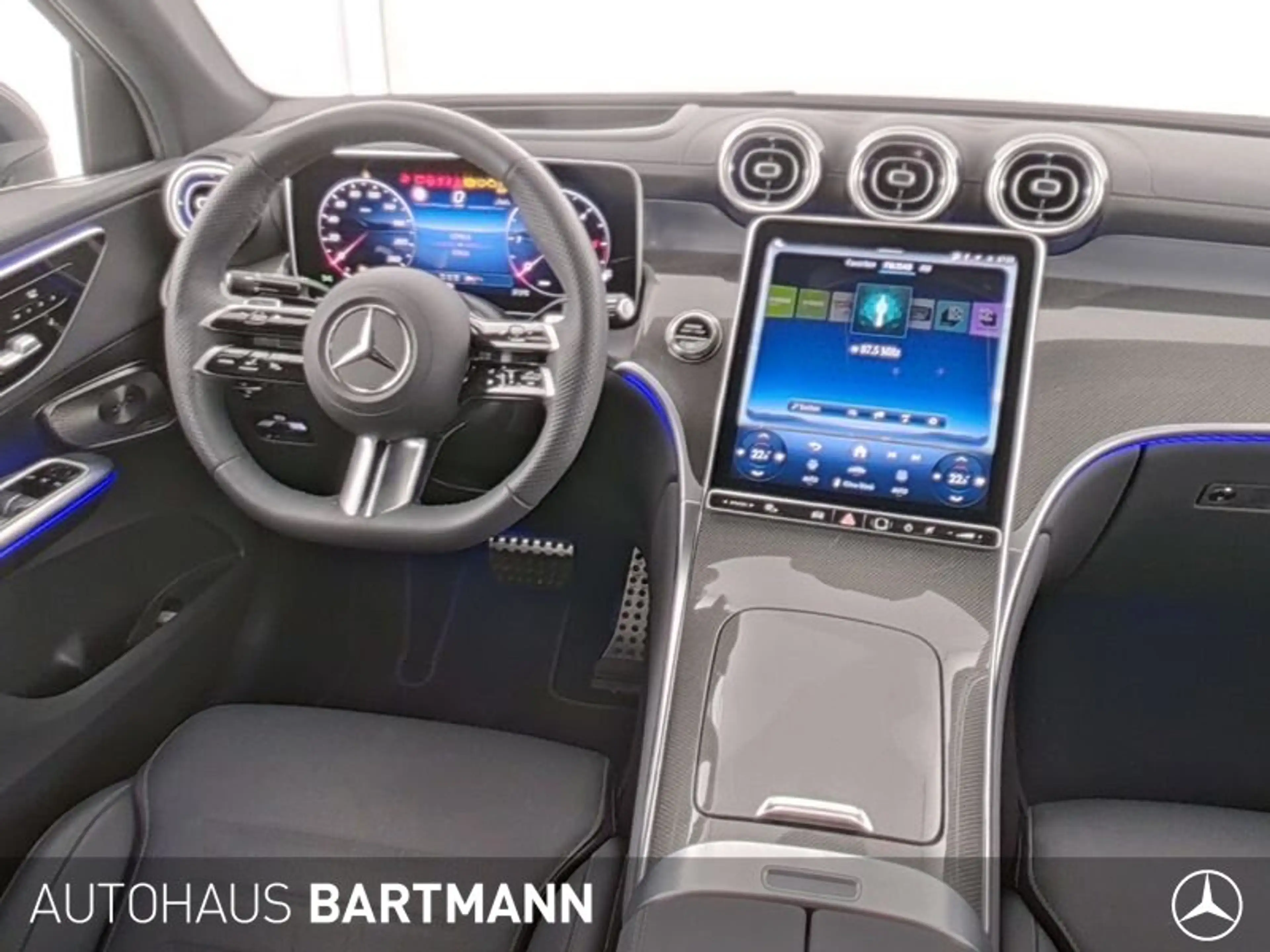 Mercedes-Benz GLC 300 GLC 300 d 4MATIC Coupé AMG Line Exterieur/Navi — photo 8