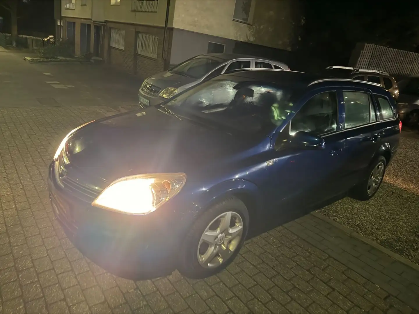 Opel Astra H Caravan Edition*TÜV NEU*KLIMA* Blau - 1