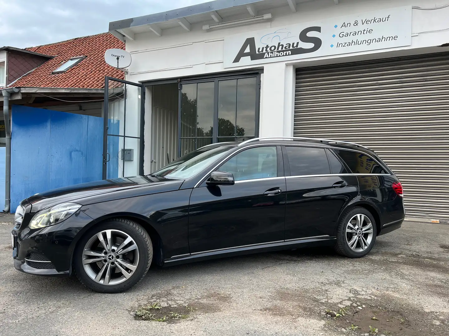 Mercedes-Benz E 300 CDI AVANTGARDE *HU/AU NEU*Inspkt. NEU*UVM... Black - 2