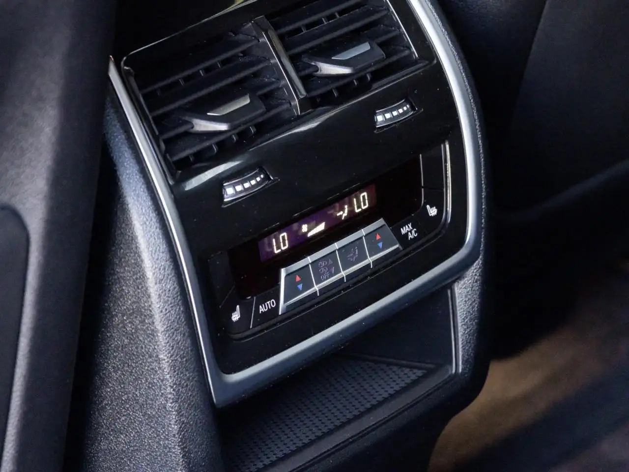 BMW X6 снимка BMW X6