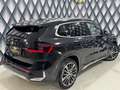 BMW X1 xDrive23i (U11) // X-LINE // AHK // 1. BESITZ // Schwarz - thumbnail 4
