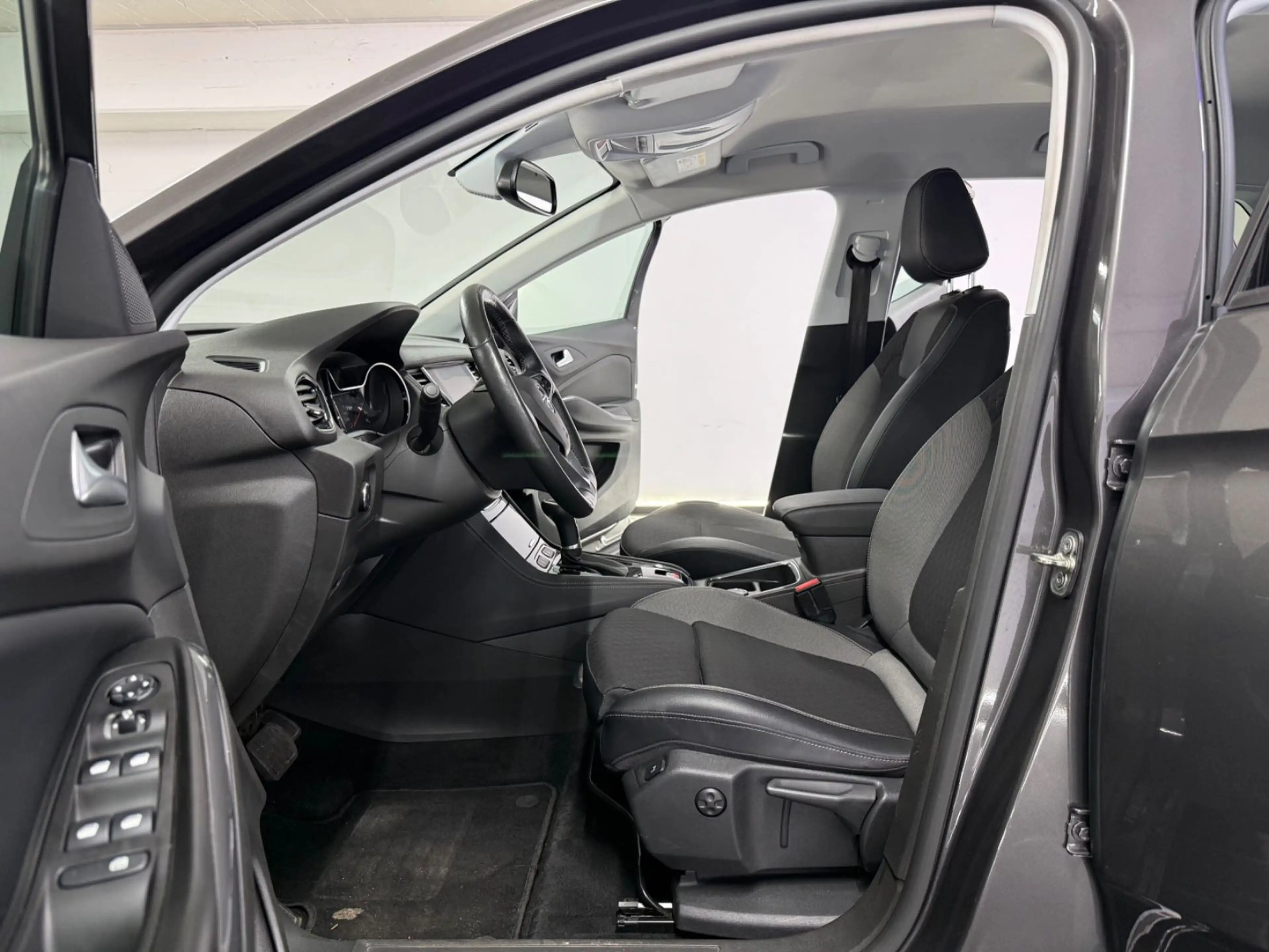 Opel Grandland X Grandland Innovation Aut LED CAM LEDER APPLE NAV — photo 8