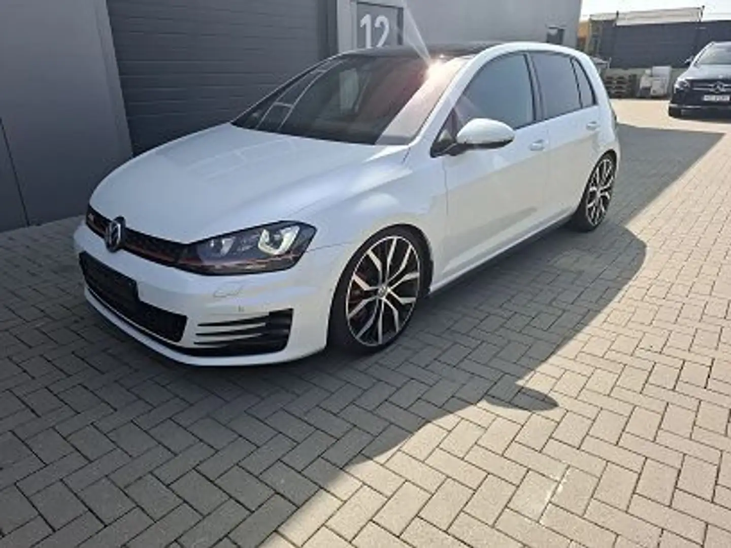 Volkswagen Golf VII Lim. GTI Perform. BMT,Autom.Leder,SD Weiß - 1