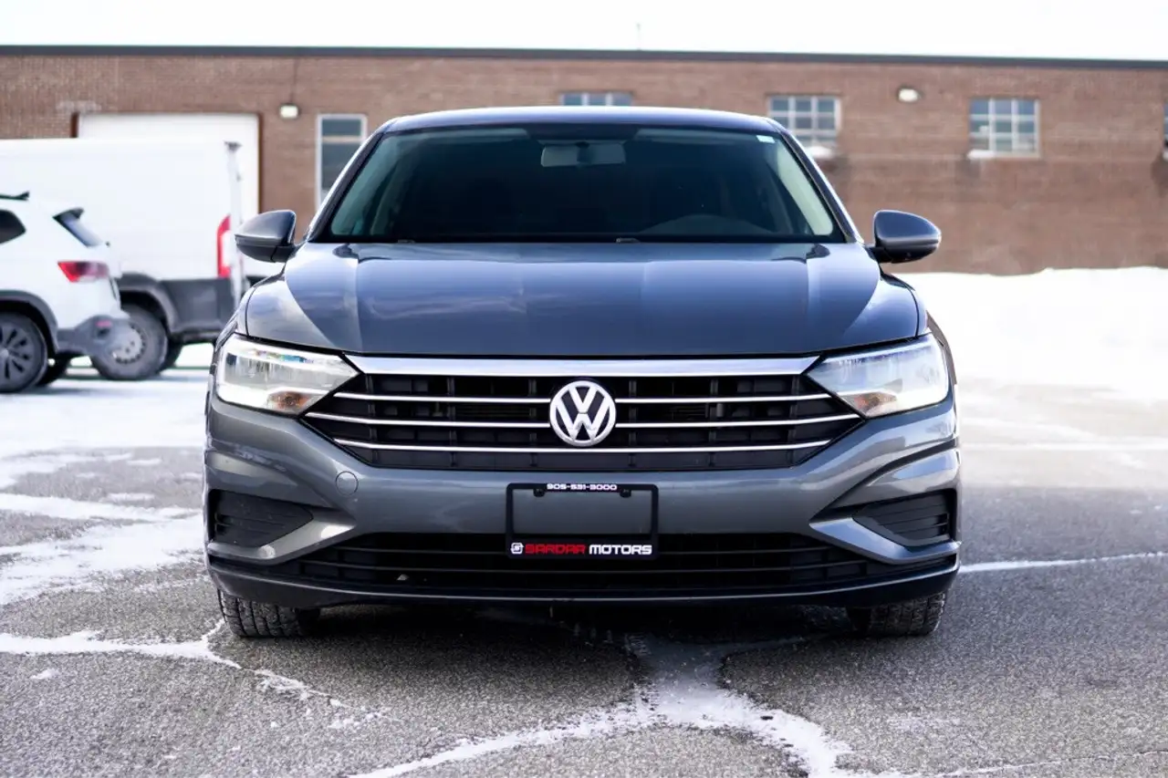 Volkswagen Jetta снимка Volkswagen Jetta
