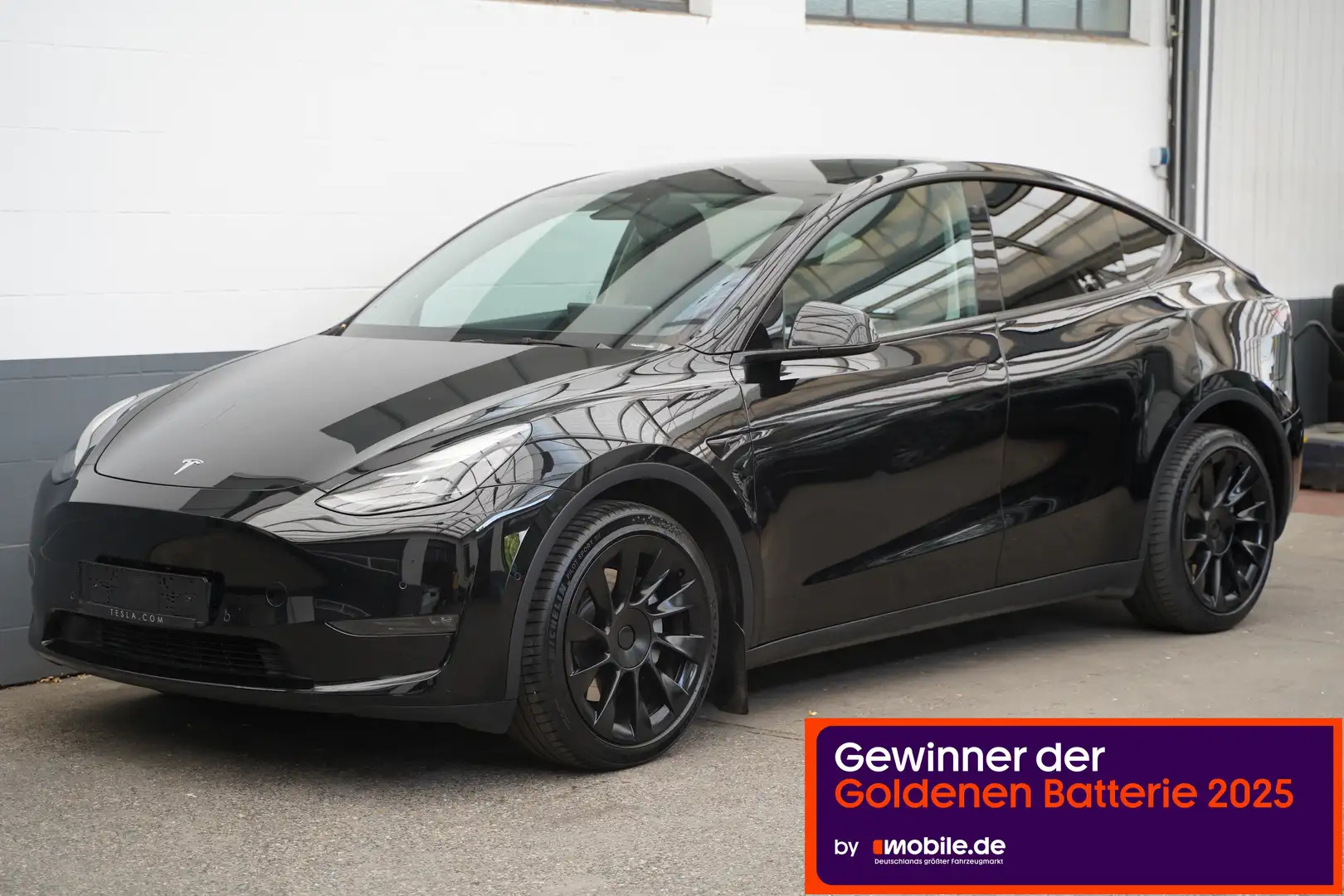 Tesla Model Y Long Range AWD *20-Zoll*Matrix-LED* Black - 1