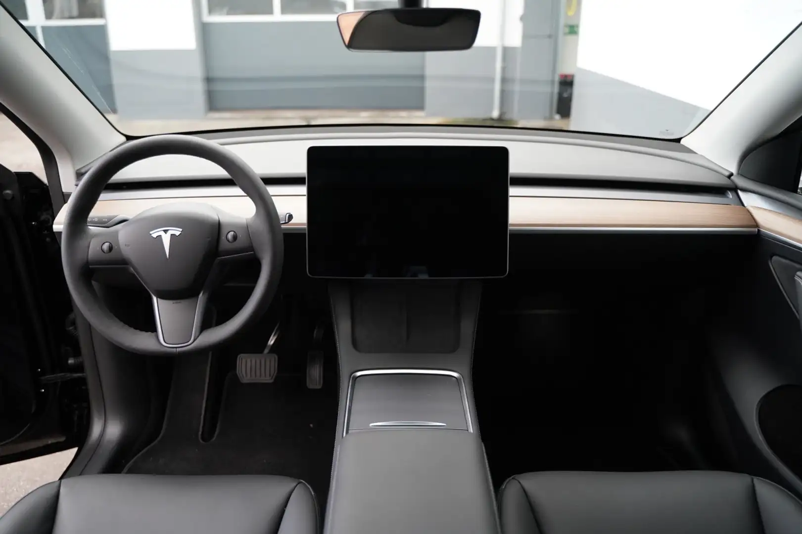 Tesla Model Y Long Range AWD *20-Zoll*Matrix-LED* Zwart - 2