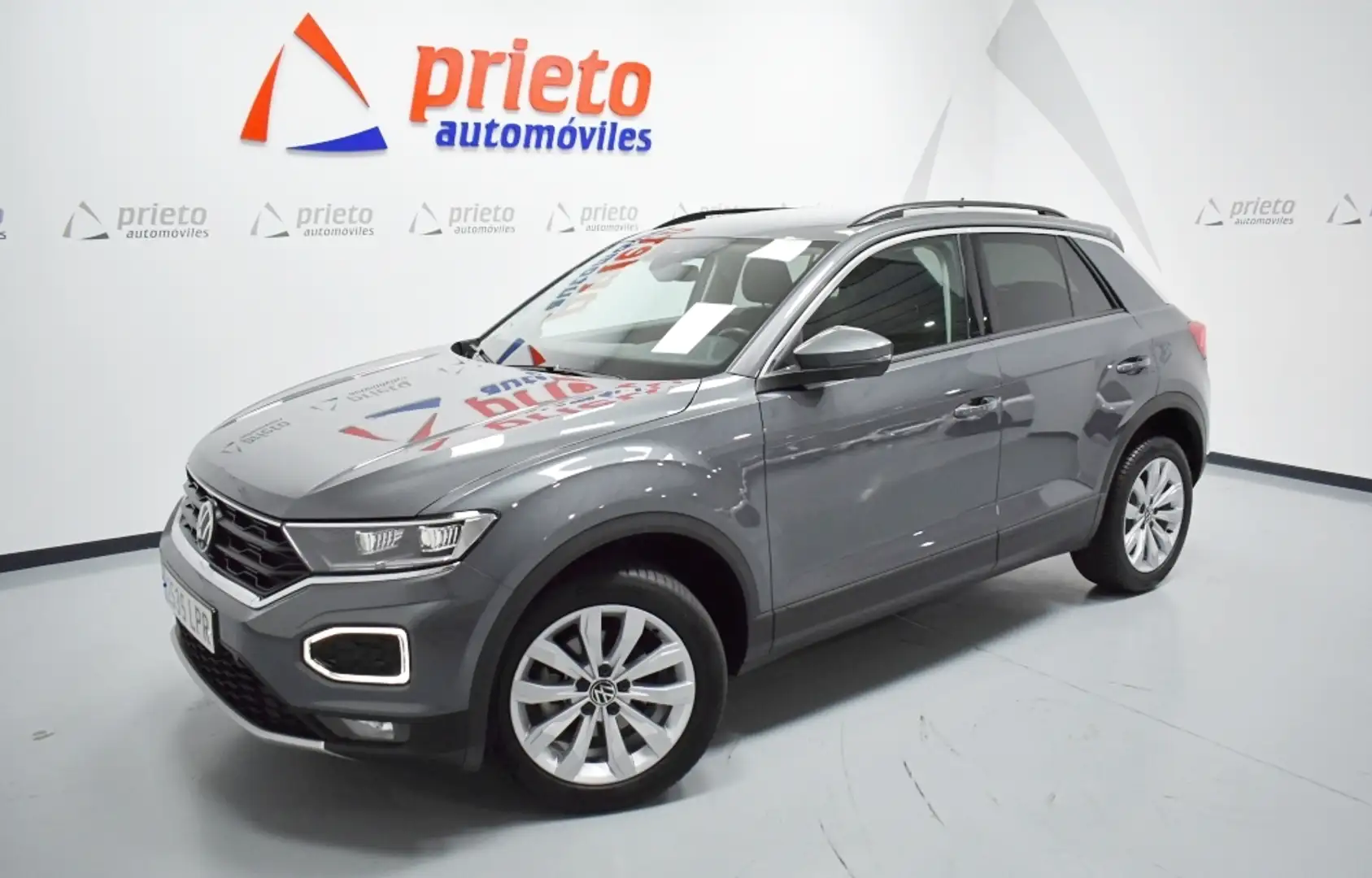 Volkswagen T-Roc 2.0TDI Advance 85kW Gris - 1