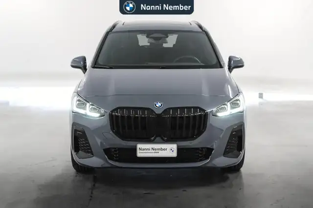 BMW 2 Series view 2