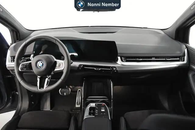 BMW 2 Series view 11