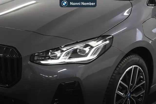 BMW 2 Series view 5