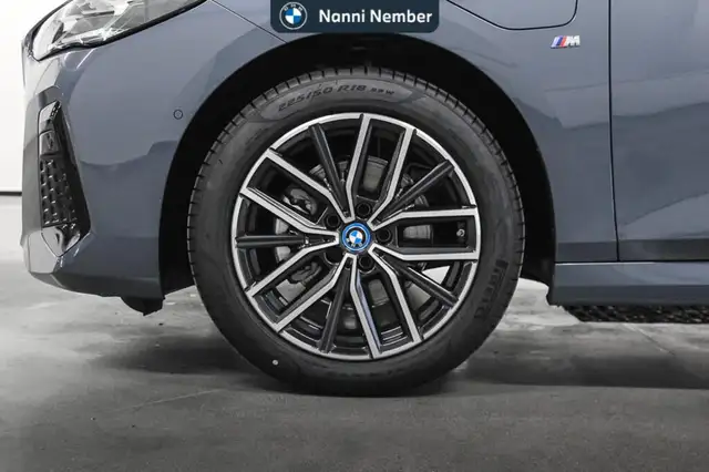 BMW 2 Series view 7