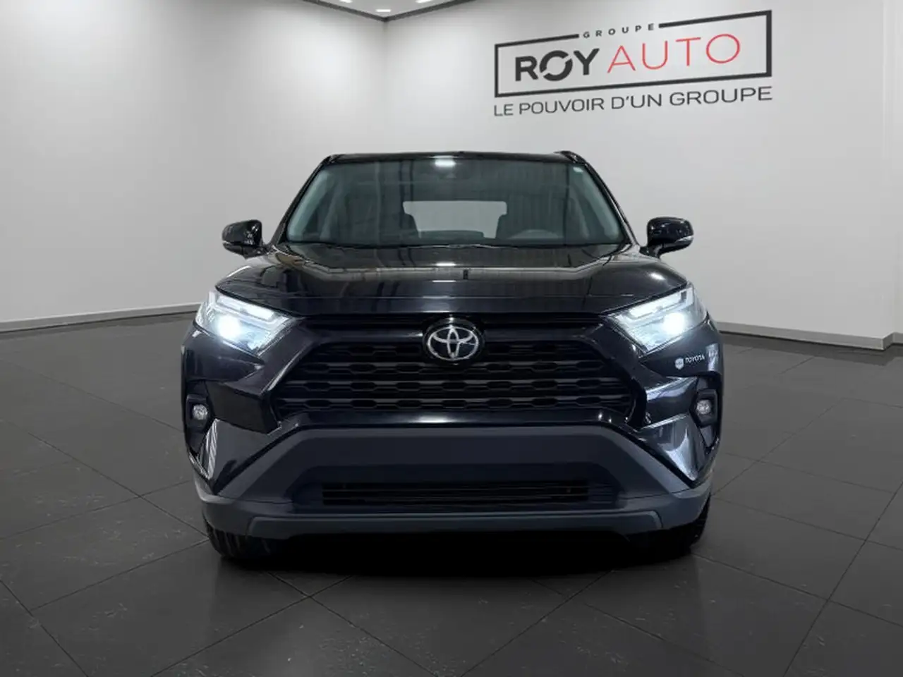Toyota RAV 4 снимка Toyota RAV 4