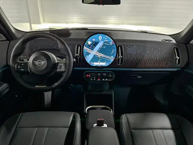 Mini Countryman view 11