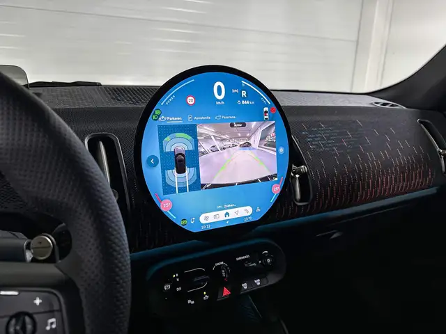 Mini Countryman view 14