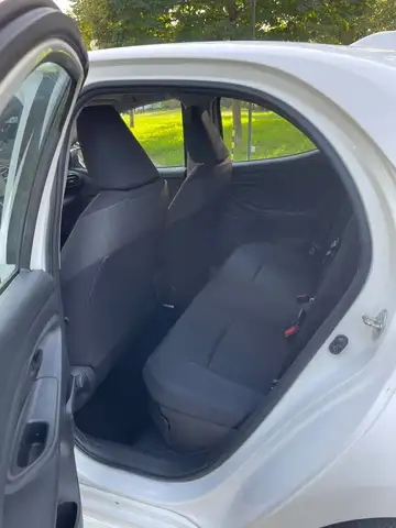 Toyota Yaris view 9
