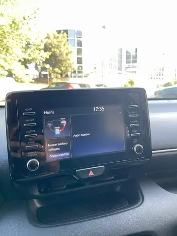 Toyota Yaris view 10