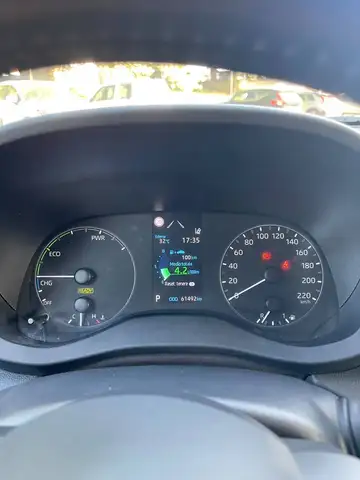 Toyota Yaris view 11
