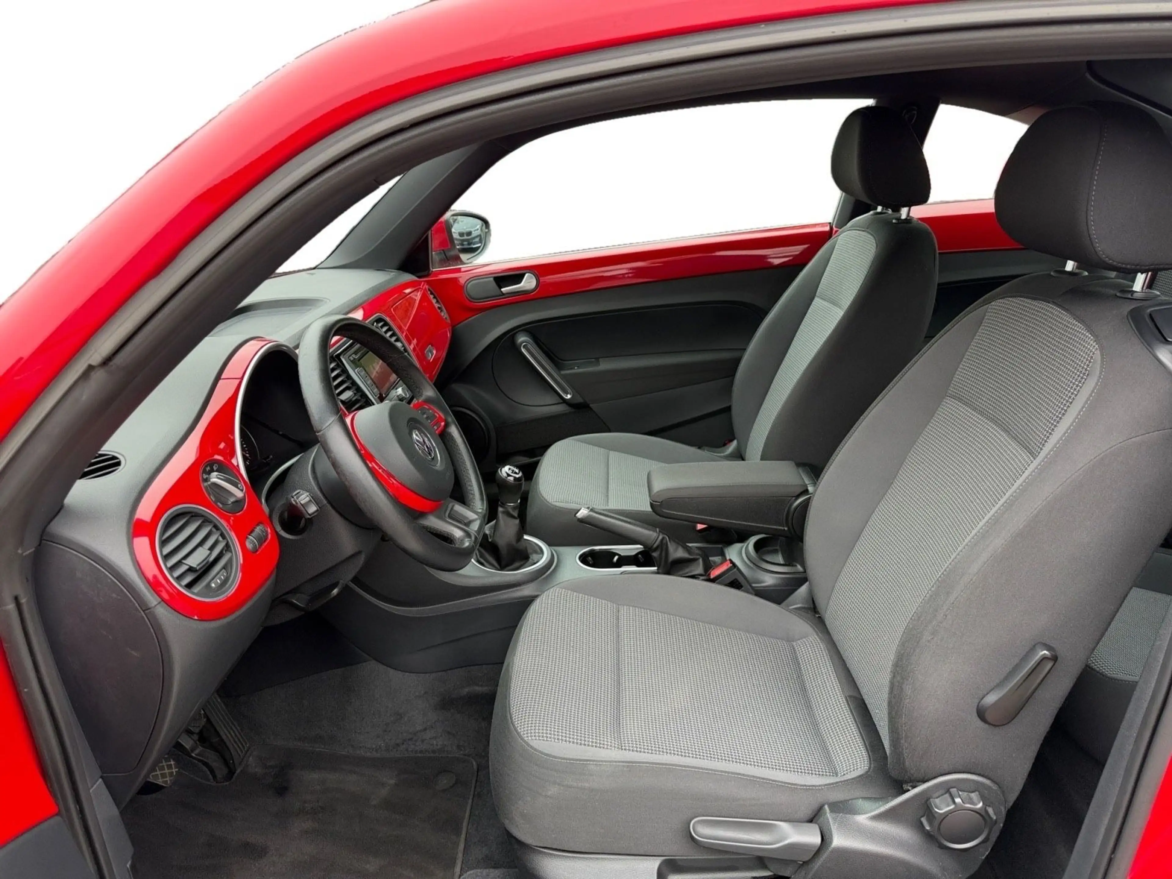 Volkswagen Beetle Lim. Design — photo 10