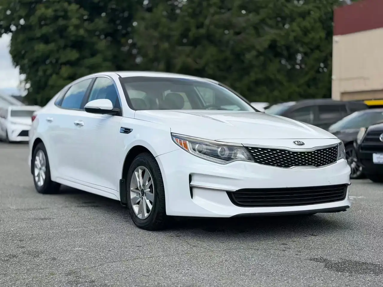 Kia Optima photo Kia Optima