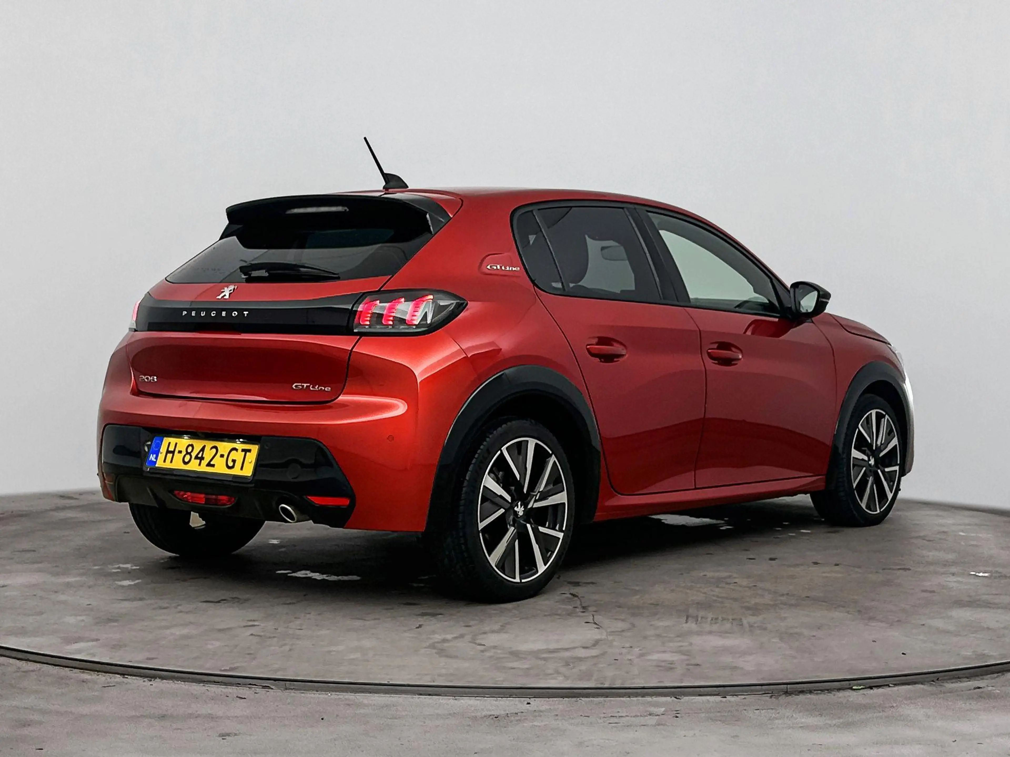 Peugeot 208 1.2 PURETECH GT-LINE | CLIMA | CRUISE | CAMERA | N — photo 2