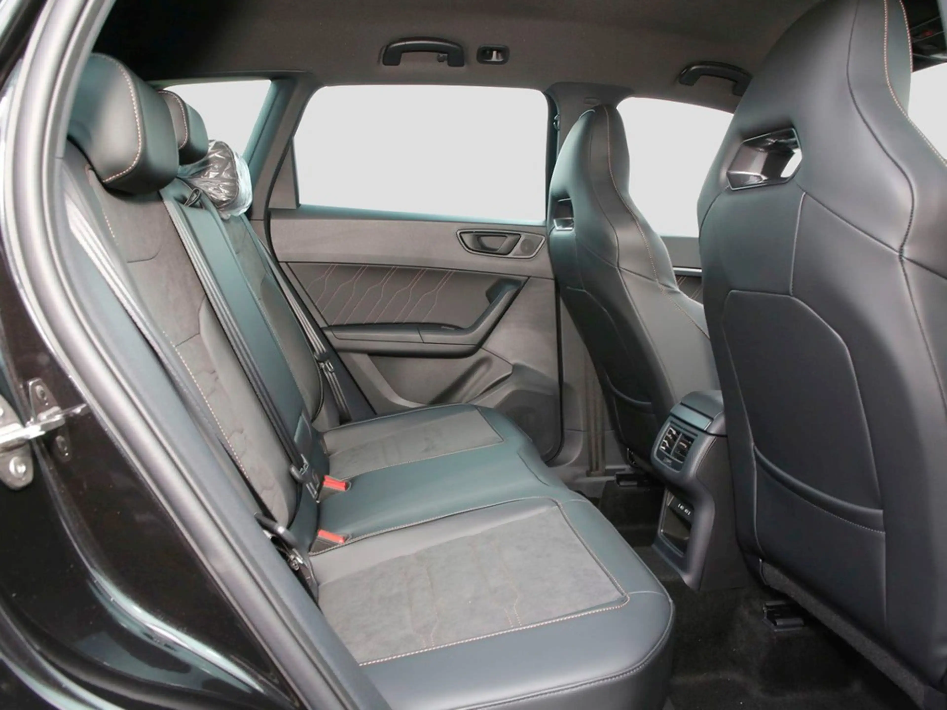 CUPRA Ateca VZ 2.0 TSI Sie sparen 22.130 ATZ — photo 11
