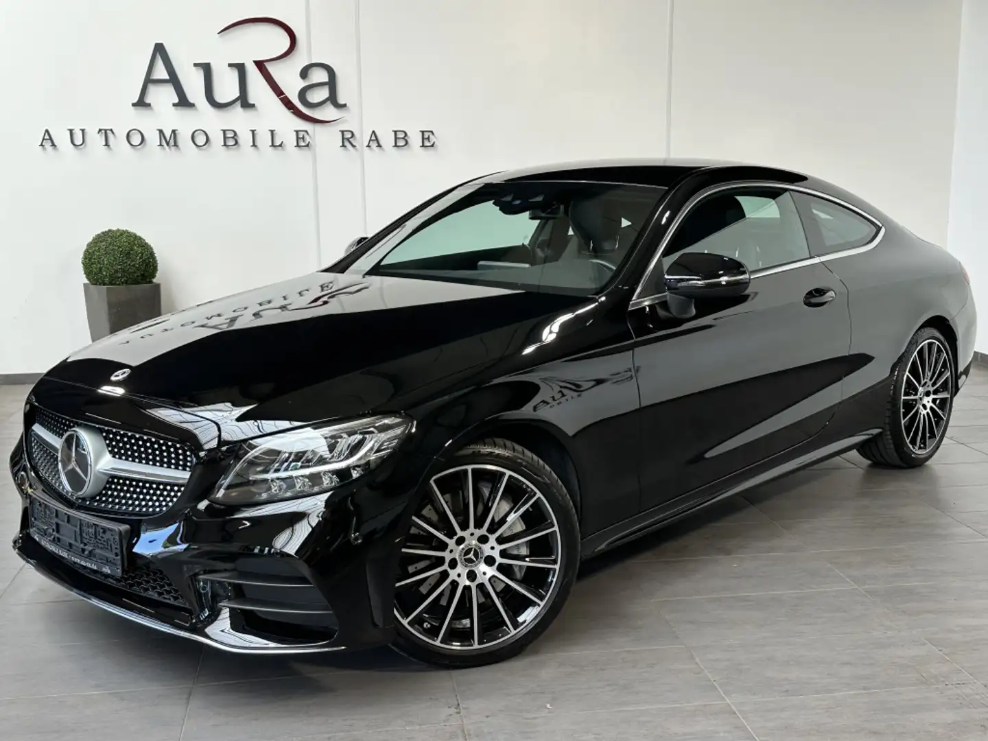 Mercedes-Benz C 300 4M AMG-Line NAV+LED+KAMERA+CARPLAY+19ZO+1HD Schwarz - 1