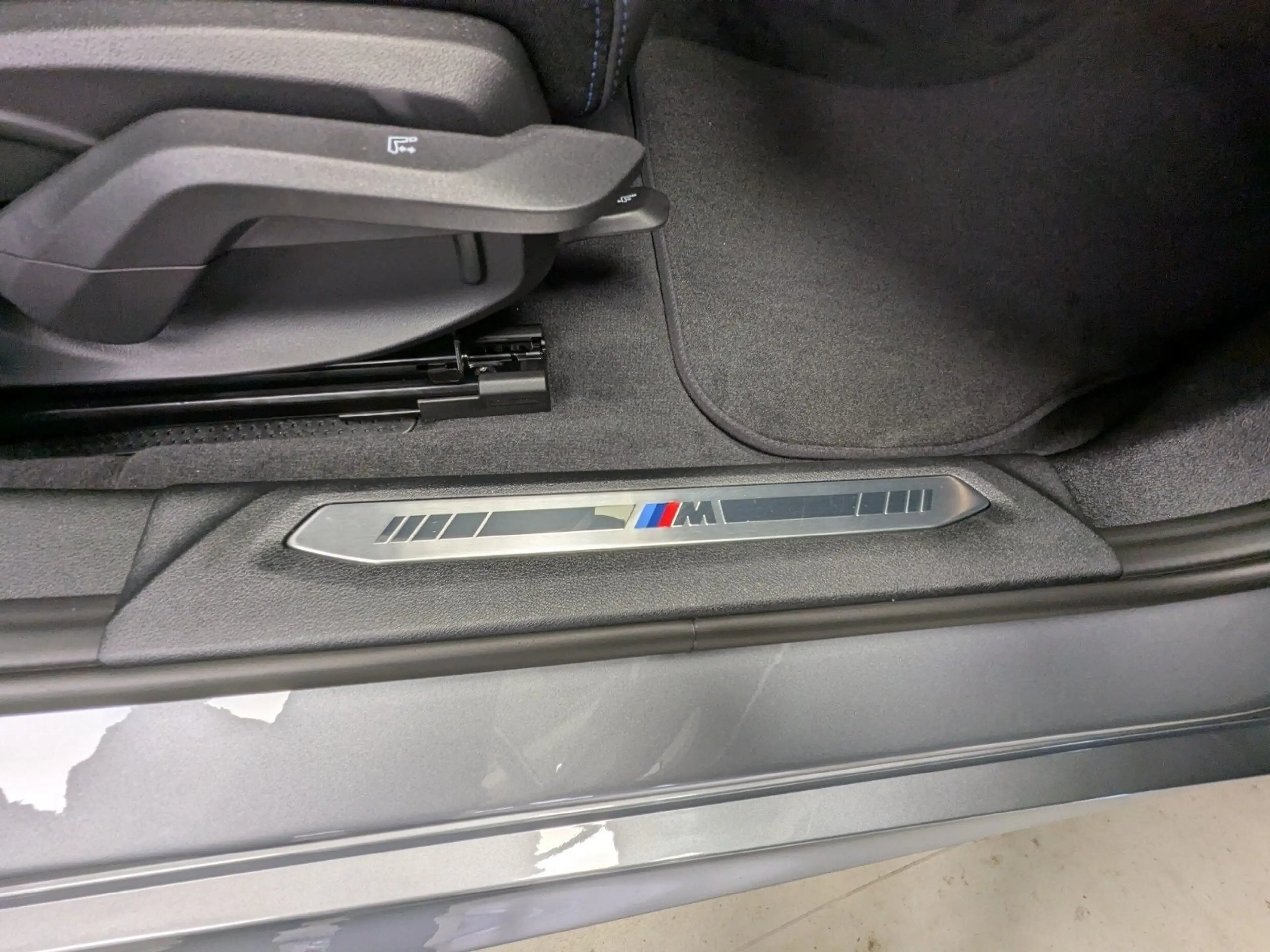 BMW 135 M135 xDrive M Sport HUD ACC 360°KAM RFK NAVI LM — photo 9