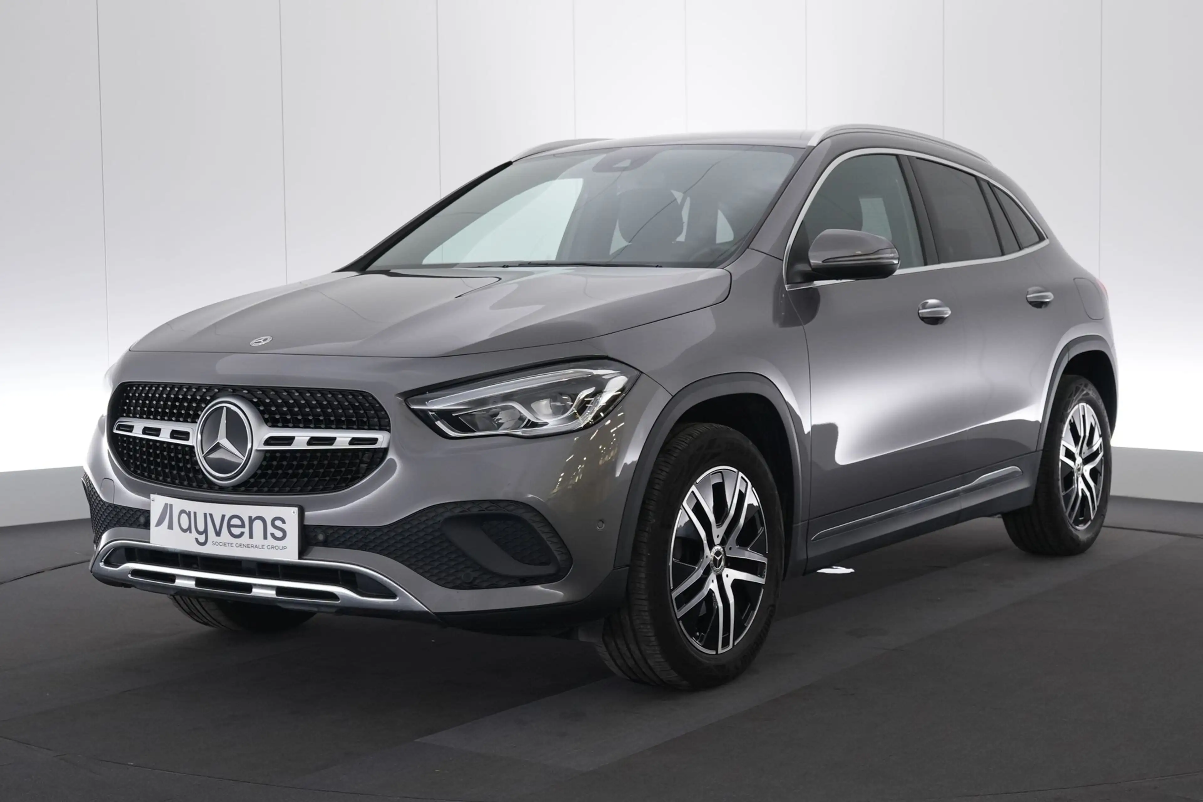 Mercedes-Benz GLA 180 Class 180dA Business Solution Luxury LEDER/CUIR LE