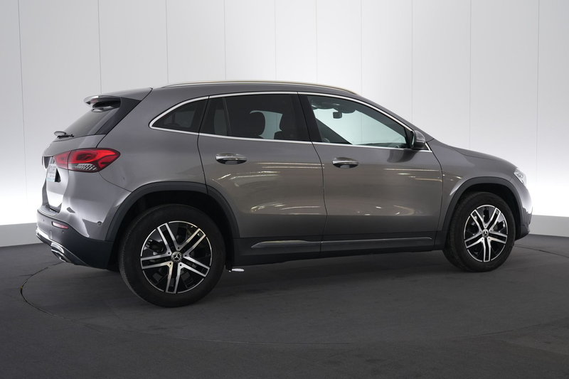 Mercedes-Benz GLA 180 Class 180dA Business Solution Luxury LEDER/CUIR LE — photo 6