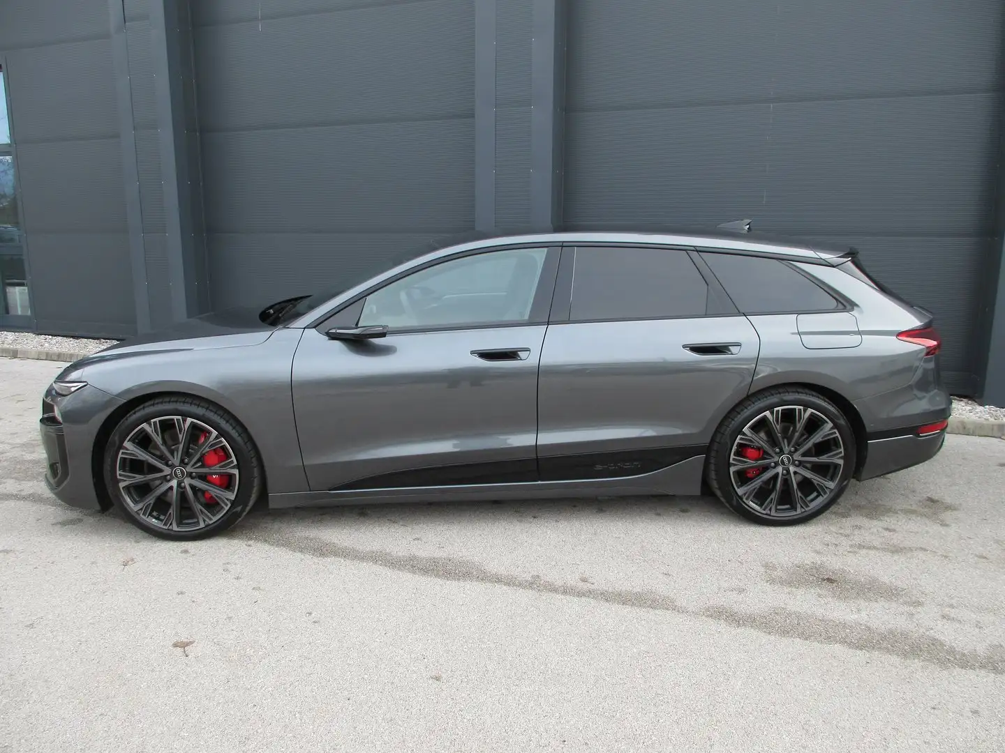 Audi S6 e-tron e-tron Grau - 2