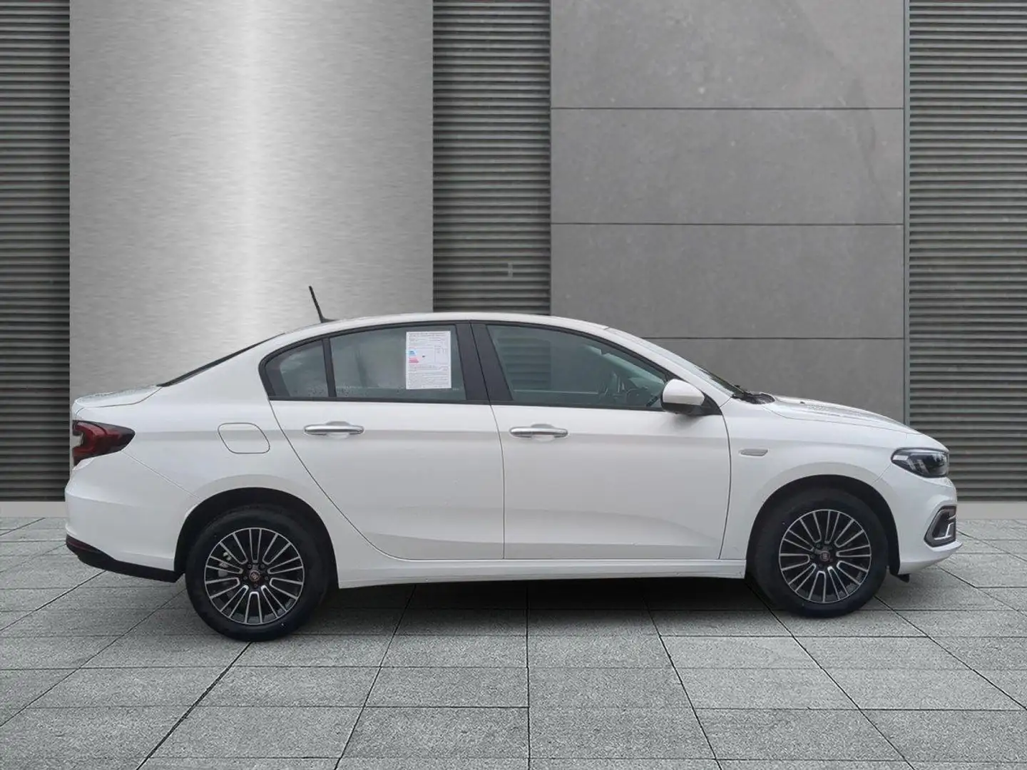 Fiat Tipo 5-Türer Urban Klimaauto PDC RFK 1.6 M-Jet Diese... Weiß - 2