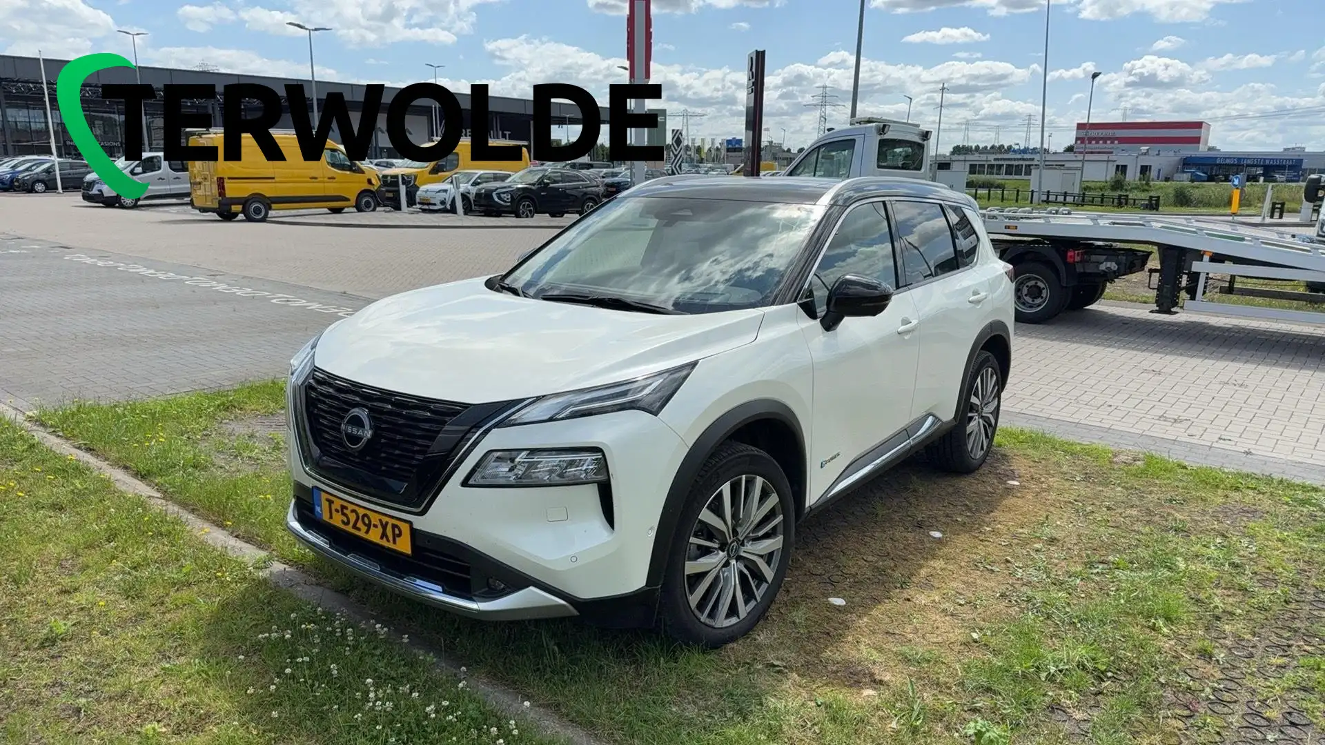 Nissan X-Trail 1.5 e-Power Tekna Plus Wit - 1