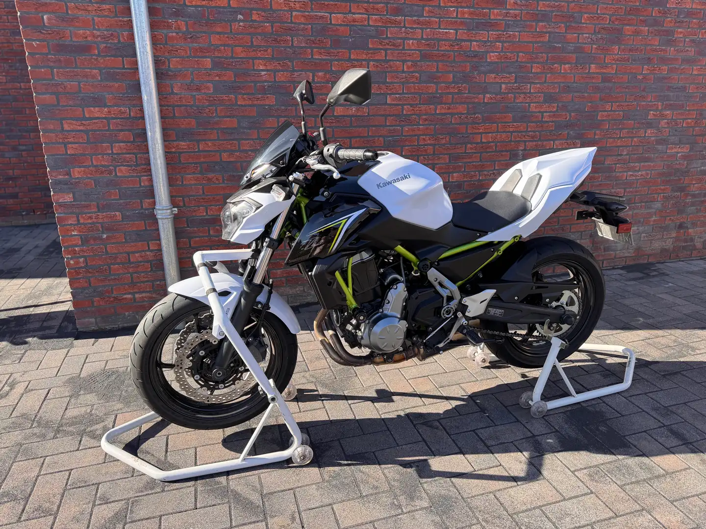 Kawasaki Z 650 Wit - 1