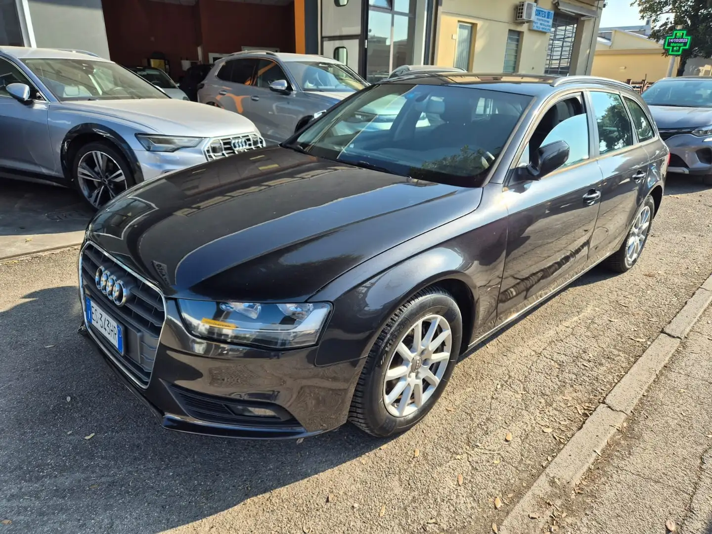 Audi A4 A4 Avant 2.0 tdi Ambiente 143cv multitronic Gris - 2