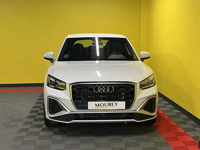 Audi Q2 view 27