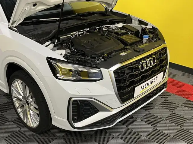 Audi Q2 view 29