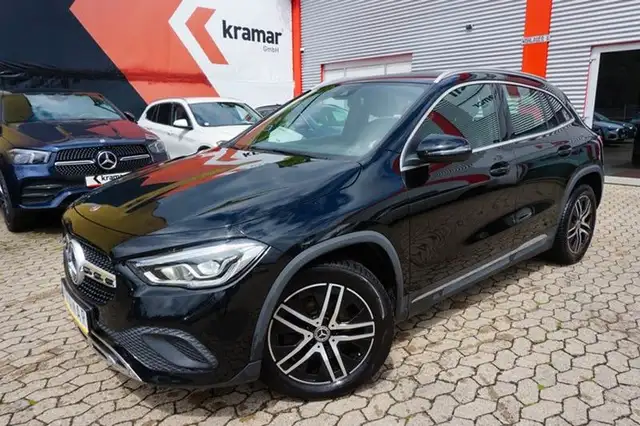 Mercedes-Benz GLA 220 d 4Matic DCT 8G-Tronic Progressive Kamera