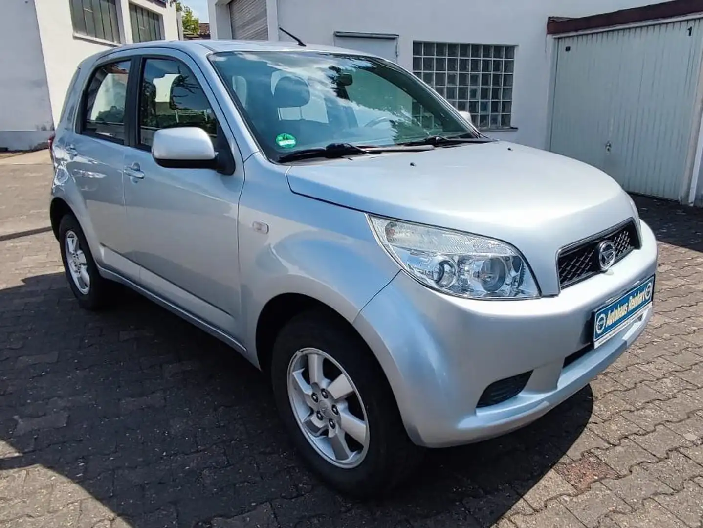 Daihatsu Terios 4WD  Top TÜV au neu Срібний - 2