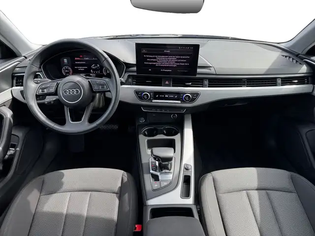 Audi A4 view 8