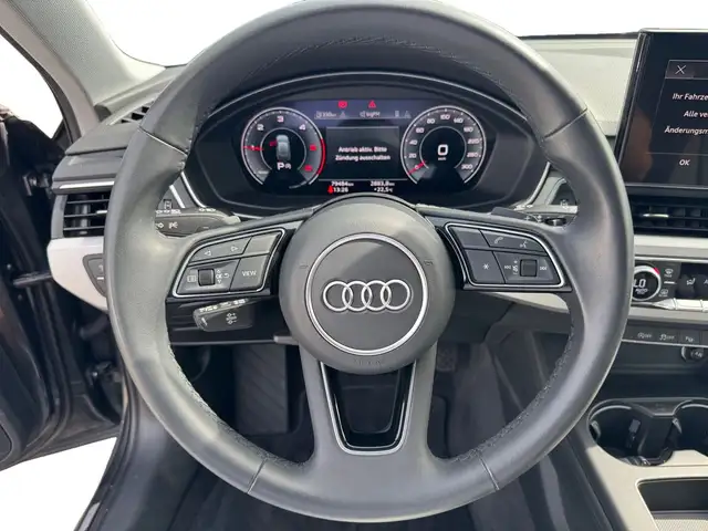 Audi A4 view 13