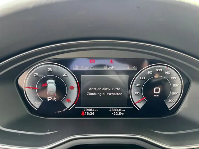 Audi A4 view 9