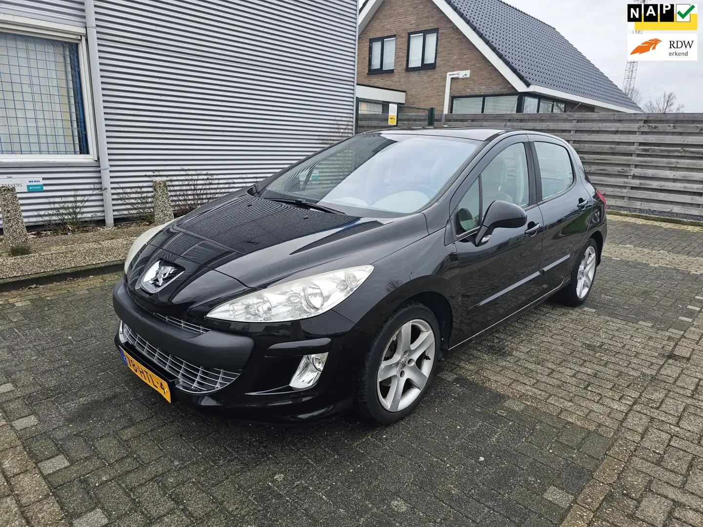 Peugeot 308 1.6 THP XT Clima Bj.:2009 NAP! Zwart - 1