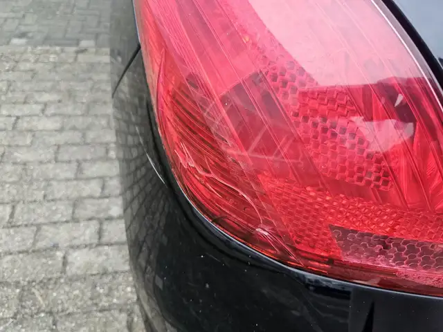 Peugeot 308 view 11