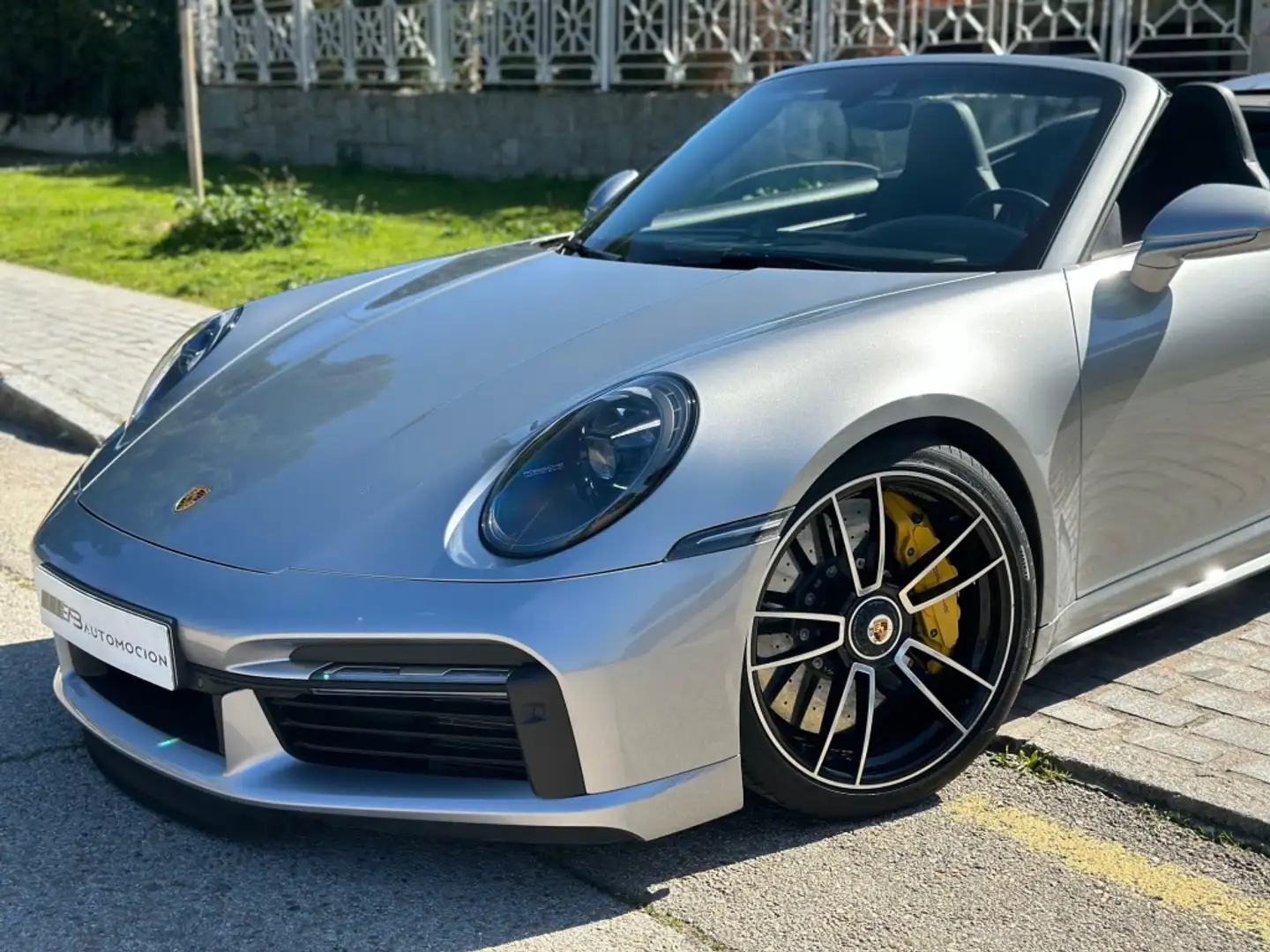 Porsche 992 Turbo S Cabriolet PDK - 2