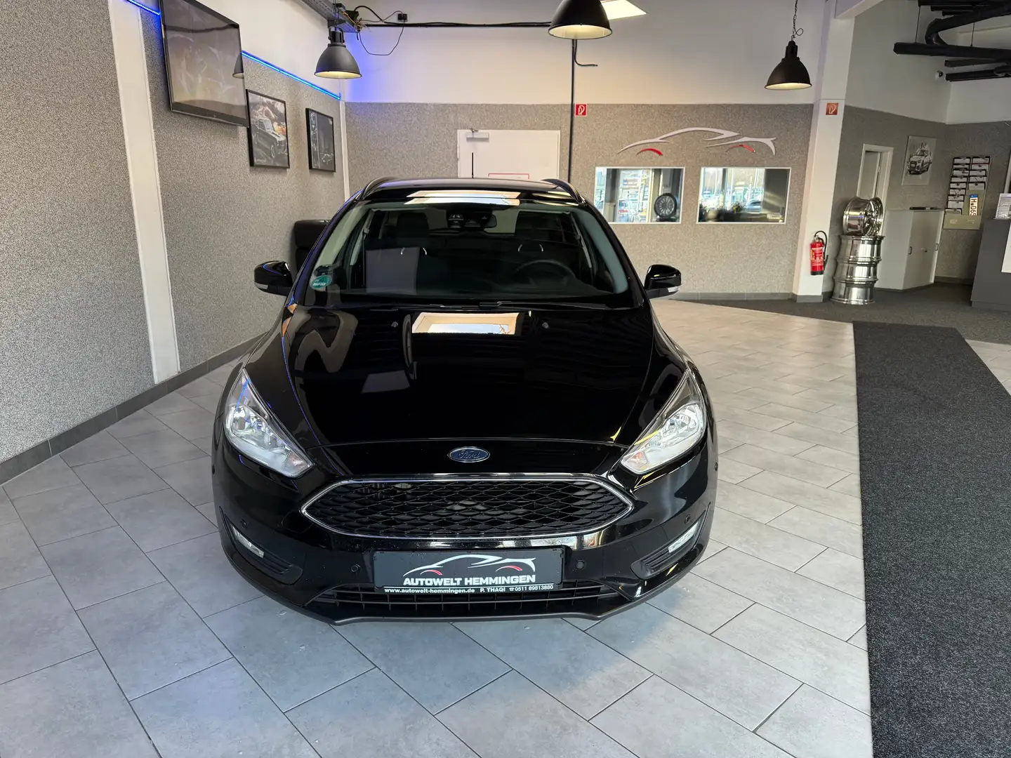 Ford Focus Turnier 1.5 Business*12M.Garantie*Finanzierung* Noir - 2