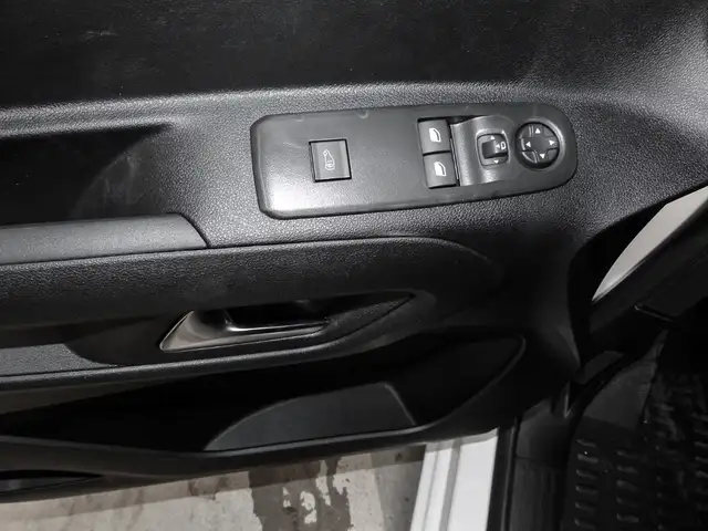 Opel Opel Combo view 10